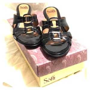 Sofft, Size 8 sandals